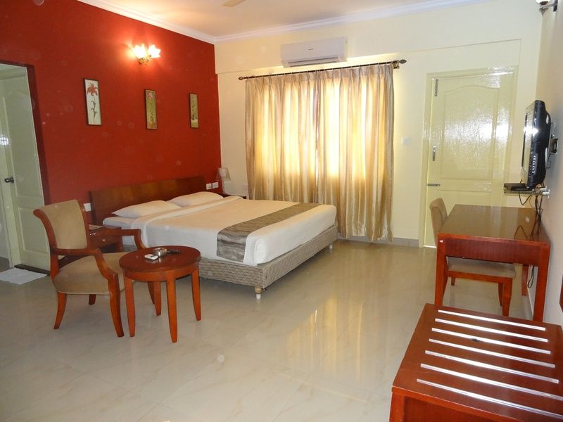 Ivory Inn บังกาลอร์ ภายนอก รูปภาพ